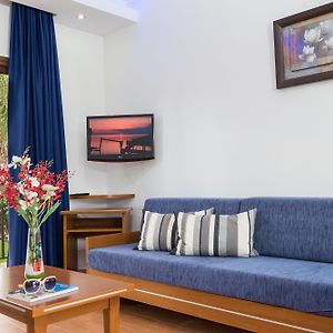 Deluxe Studio